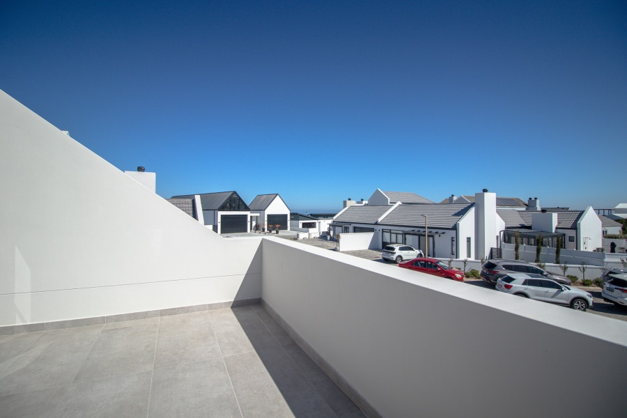 3 Bedroom Property for Sale in Yzerfontein Western Cape